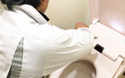 自分でトイレをつまりを解消する方法